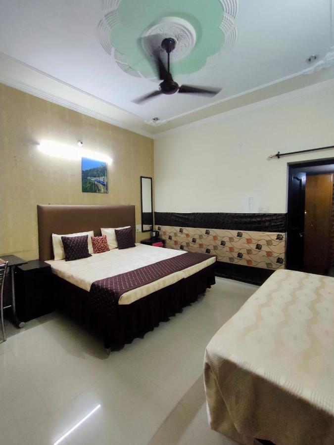 New Chandigarh Holiday Home Exterior photo