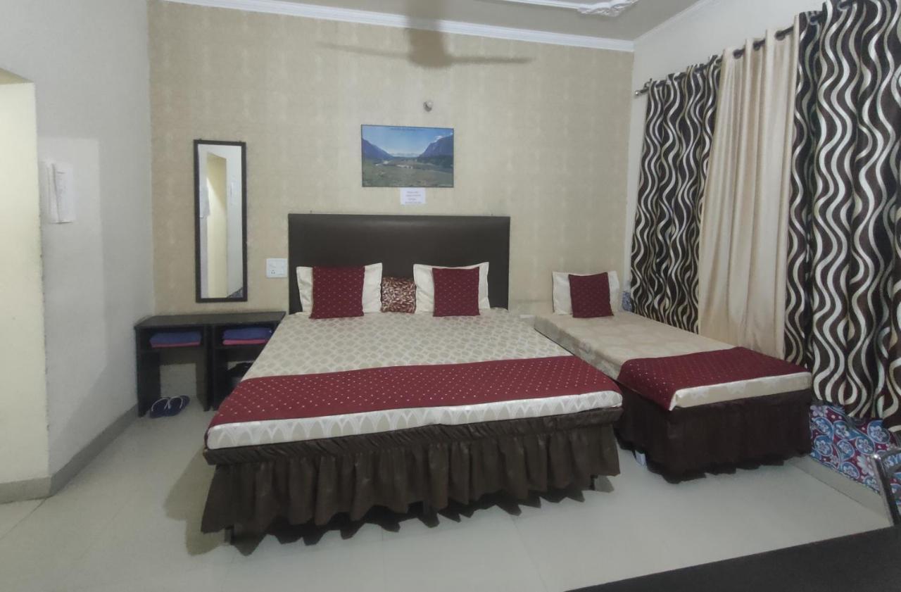 New Chandigarh Holiday Home Exterior photo
