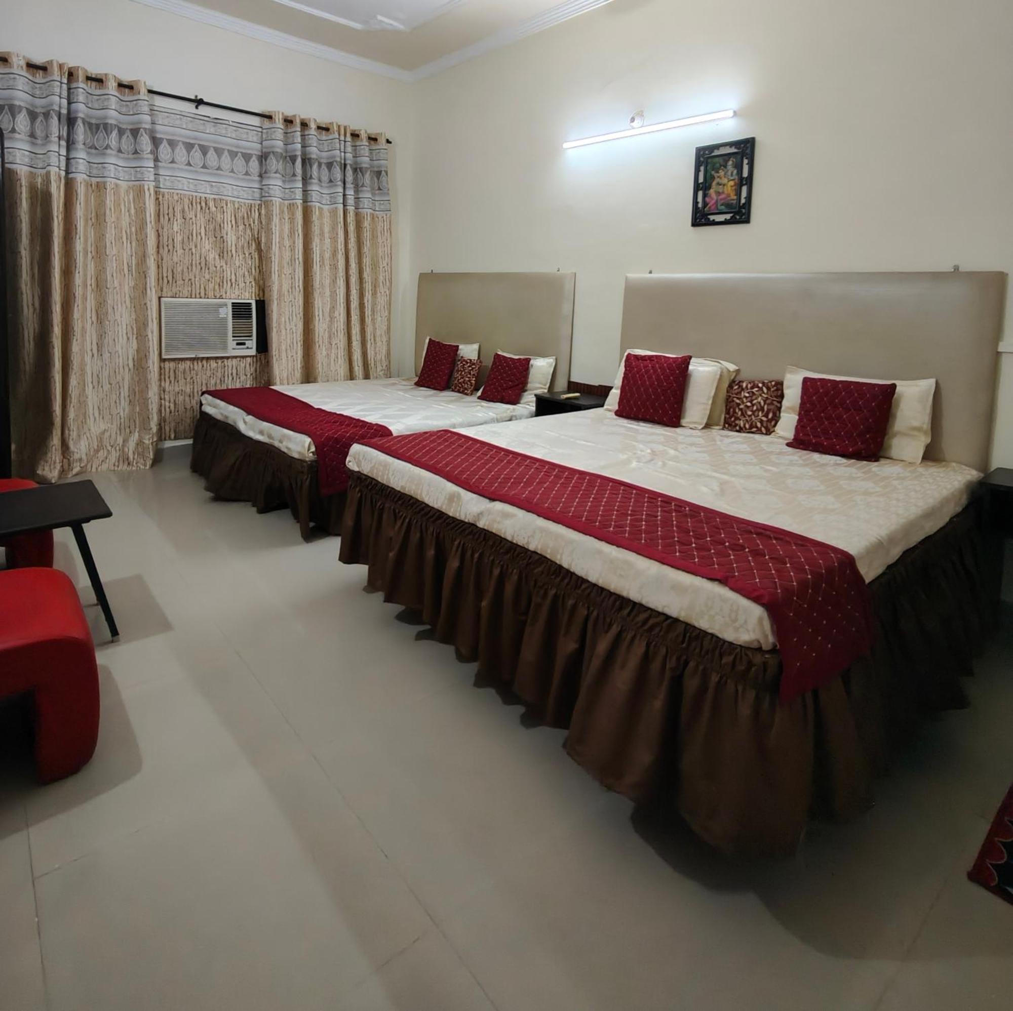 New Chandigarh Holiday Home Exterior photo